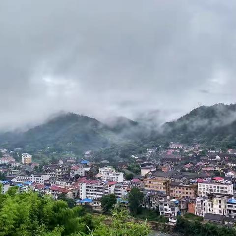 乡愁的时候，我就在金寨青山等你，不见不散