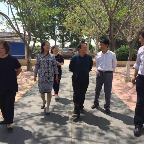 督查学校幼儿园安全工作