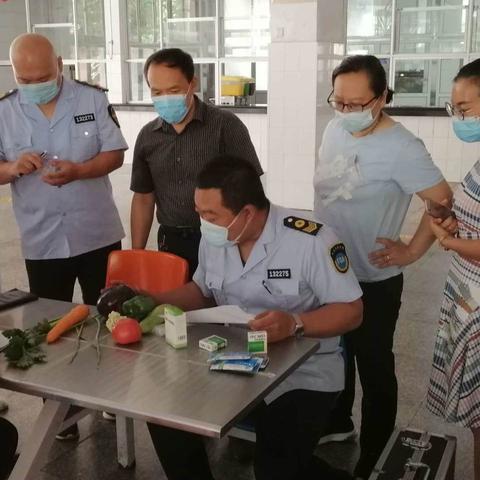 保障高考食品安全，我们在行动！