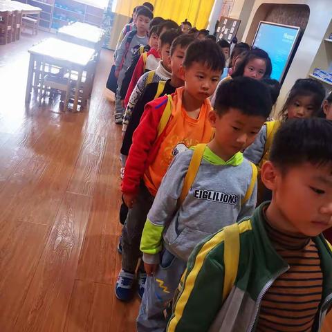 整理书包，从我做起👧