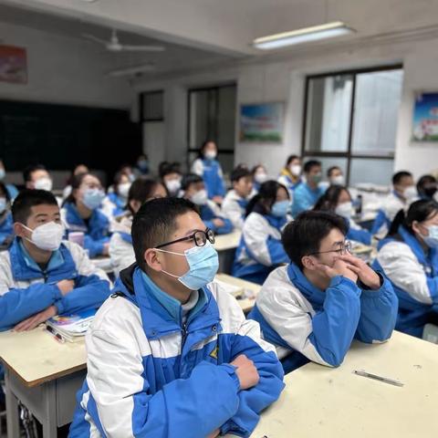 点燃学习激情，成就精彩人生——高陵区鹿苑中学九年级开展励志教育主题班会活动