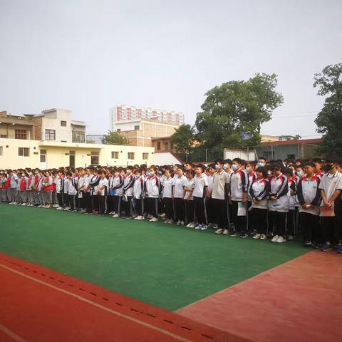 加强地震应急演练，提高抗震救灾能力——高陵区鹿苑中学开展防震应急疏散演练